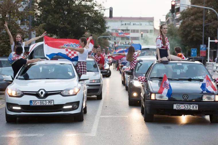 Navijačka euforija diljem Hrvatske: Slavili smo do jutra!