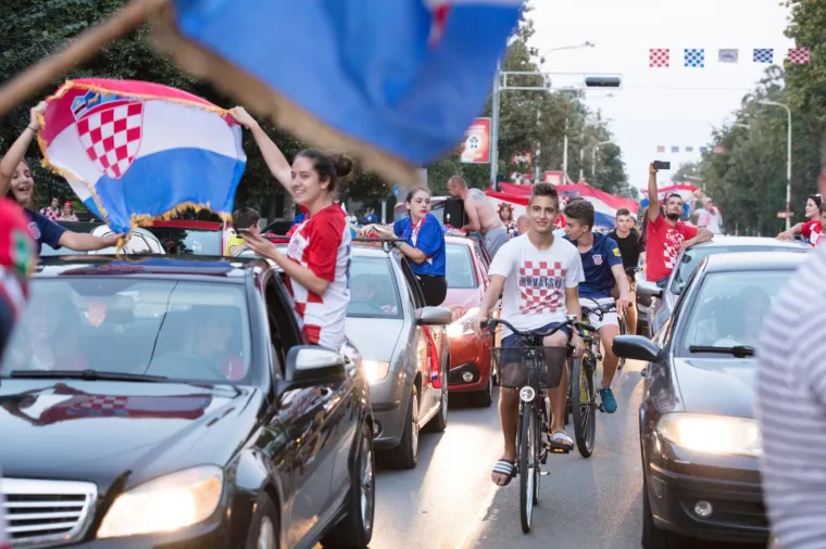 Navijačka euforija diljem Hrvatske: Slavili smo do jutra!