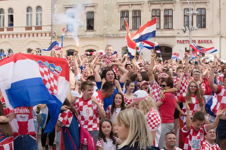 Navijačka euforija diljem Hrvatske: Slavili smo do jutra!