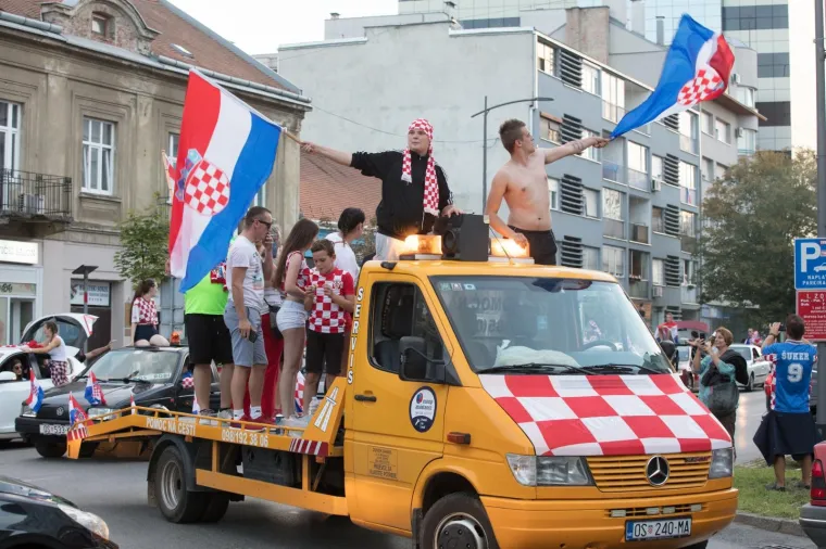 Navijačka euforija diljem Hrvatske: Slavili smo do jutra!
