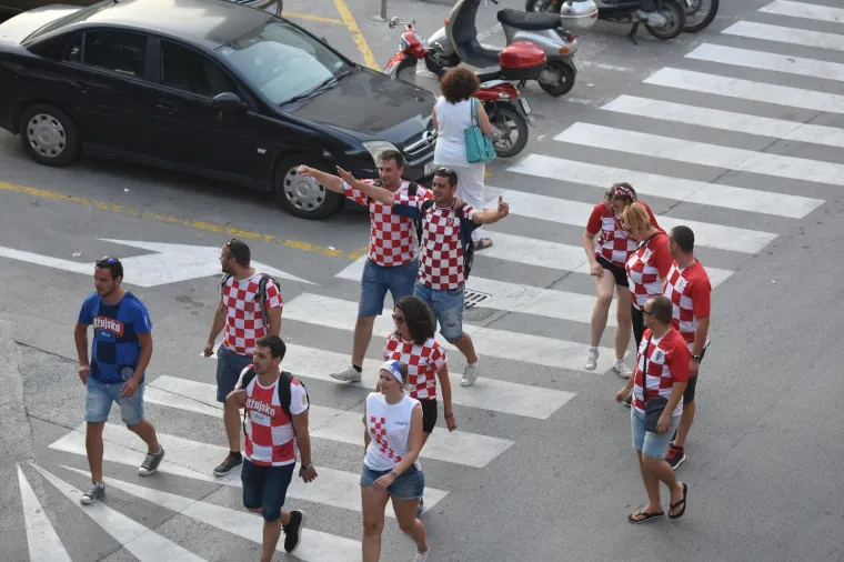 Slavlje nakon finalnog susreta Svjetskog nogometnog prvenstva i osvajanja povijesnog srebra Puljani su proslavili na ulicama.