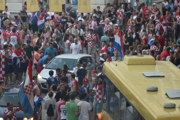 Slavlje nakon finalnog susreta Svjetskog nogometnog prvenstva i osvajanja povijesnog srebra Puljani su proslavili na ulicama.