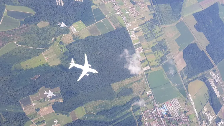 Vatrene na hrvatskom nebu dočekali MiG-ovi s emotivnom porukom