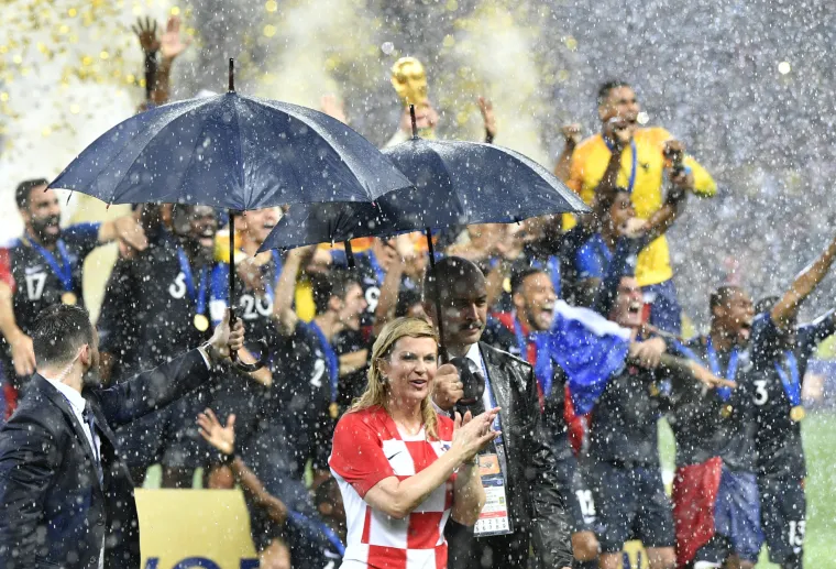 Gdje je nestalo ono 'dame prve'? Putin zbog ovog poteza na udaru kritika