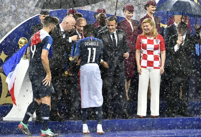 Gdje je nestalo ono 'dame prve'? Putin zbog ovog poteza na udaru kritika