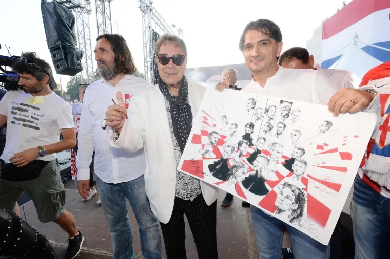 SKUPILA SE EKIPA U VARAŽDINU: Na Dalićev doček stigli Thompson, Bujanec, Čehok...