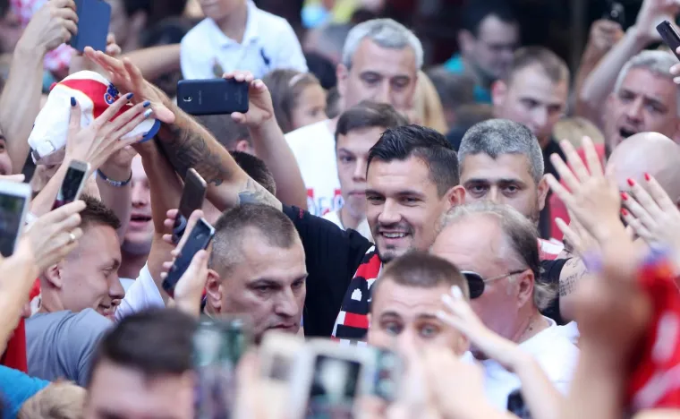 KARLOVAC OVAKVO &Scaron;TO NE PAMTI: Pogledajte kako su dočekali svog Dejana Lovrena