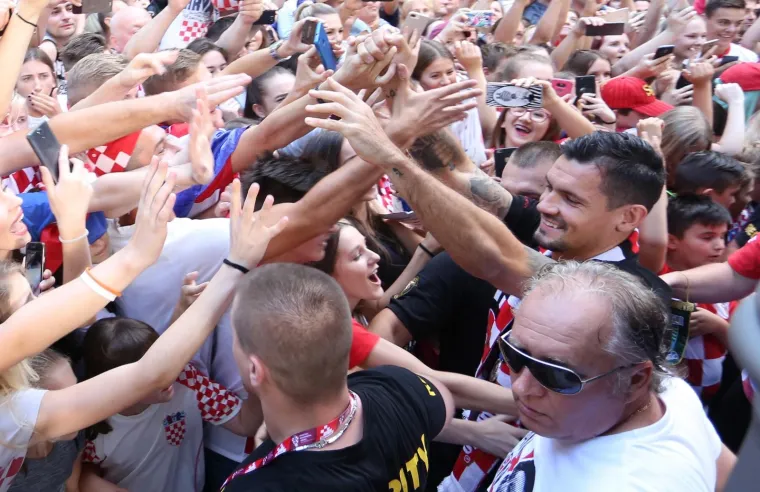 KARLOVAC OVAKVO &Scaron;TO NE PAMTI: Pogledajte kako su dočekali svog Dejana Lovrena