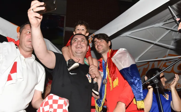 Slobo&scaron;tina gori: Pogledajte vatreni doček Vedranu Ćorluki