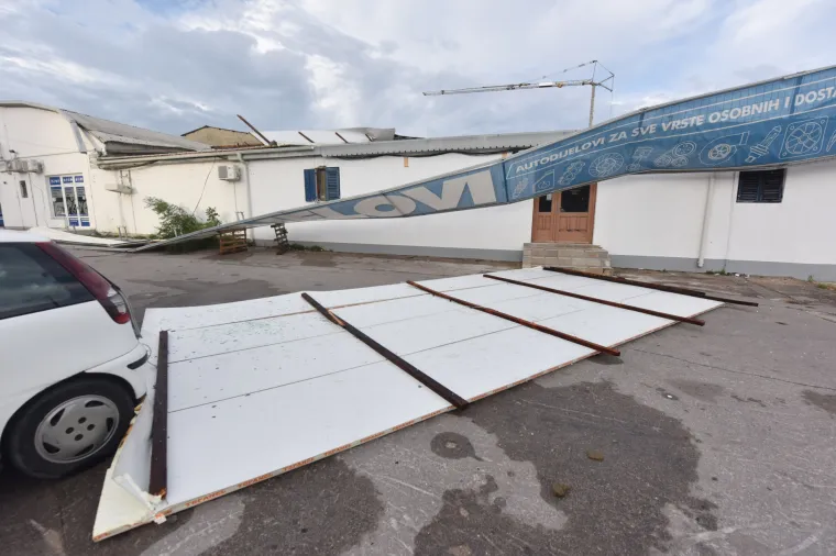 Nevrijeme pogodilo &scaron;ibensko područje, te izazvalo veliku materijalnu &scaron;tetu