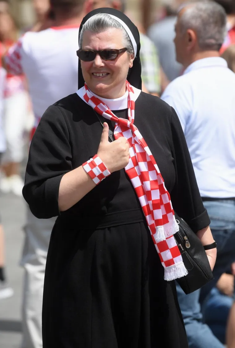 Nije i&scaron;lo bez kockica: Čak im niti časna sestra nije odoljela