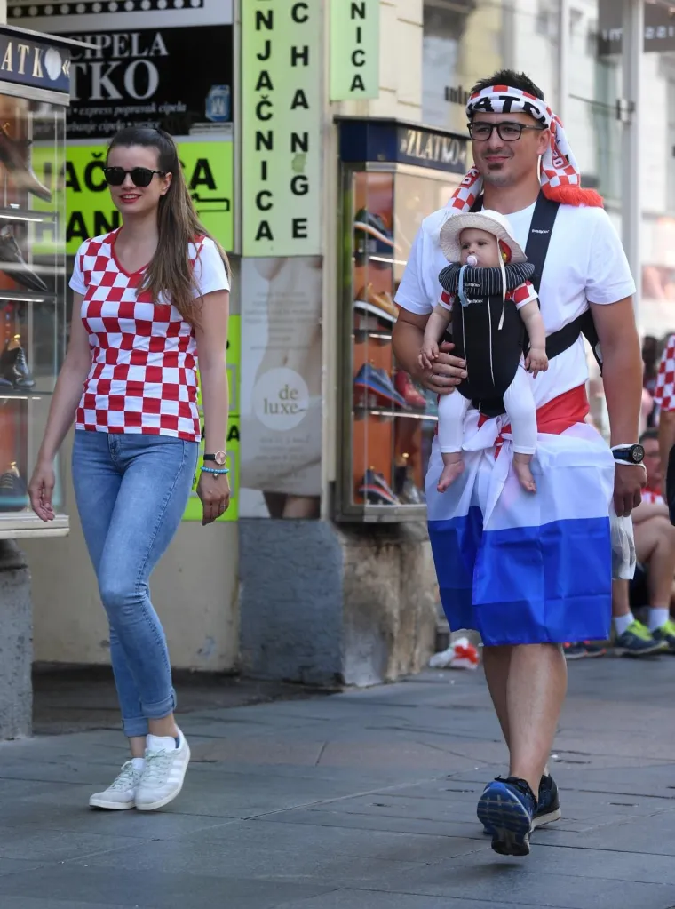 Nije i&scaron;lo bez kockica: Čak im niti časna sestra nije odoljela