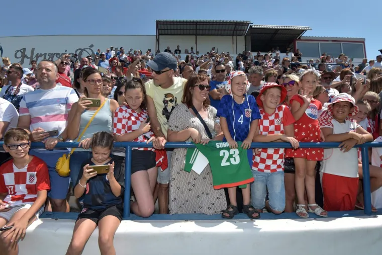 SREBRNI VATRENI U ZADRU: Odali počast tragično preminulom Ćustiću