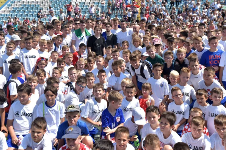 SREBRNI VATRENI U ZADRU: Odali počast tragično preminulom Ćustiću