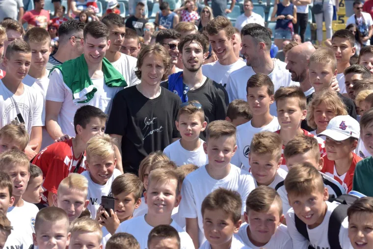 SREBRNI VATRENI U ZADRU: Odali počast tragično preminulom Ćustiću