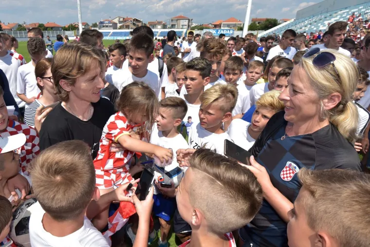 SREBRNI VATRENI U ZADRU: Odali počast tragično preminulom Ćustiću