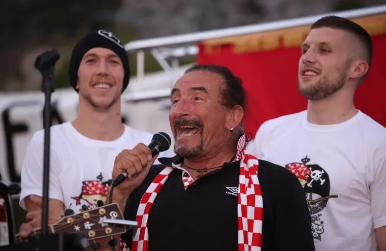 Doček Rebića i Peri&scaron;ića