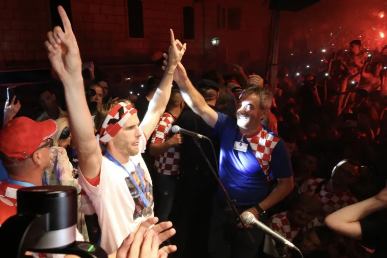 Svečani doček za petero hrvatskih nogometnih reprezentativaca