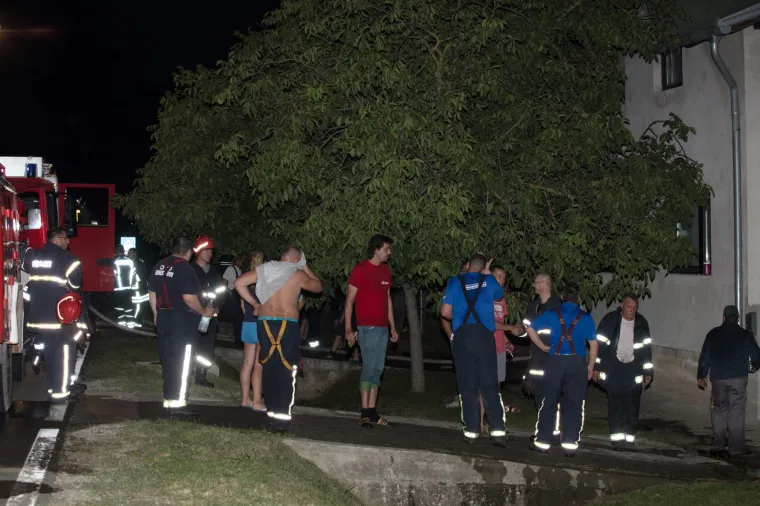 Ernestinovo: U požaru ozlijeđena jedna osoba