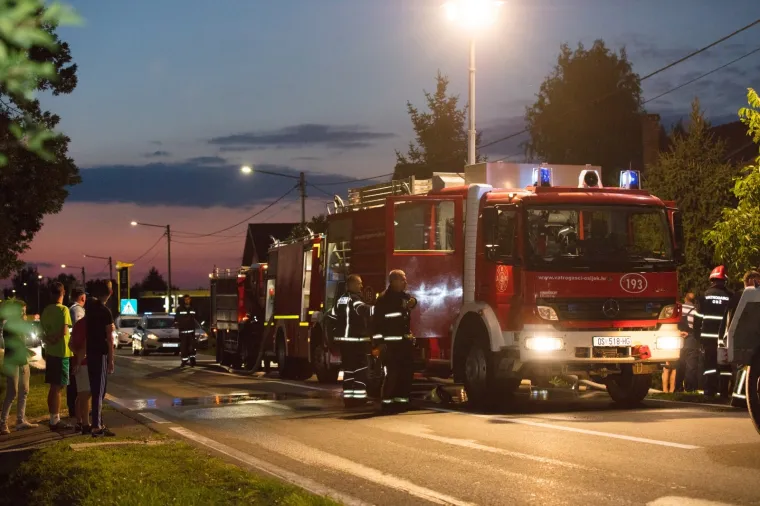 Ernestinovo: U požaru ozlijeđena jedna osoba