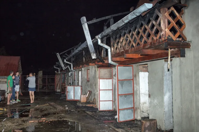 Ernestinovo: U požaru ozlijeđena jedna osoba