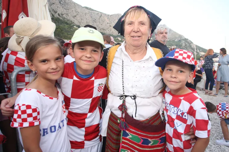 Samo za Ivana Peri&scaron;ića napravljen poseban soparnik s brojem njegovog dresa