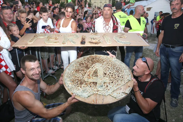 Samo za Ivana Peri&scaron;ića napravljen poseban soparnik s brojem njegovog dresa