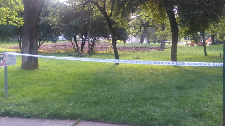 Ekshumacija posmrtnih ostataka u Savskoj 77