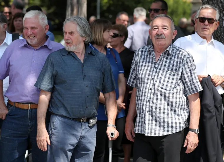 Posljednji ispraćaj Dragutina &Scaron;urbeka na groblju Mirogoj