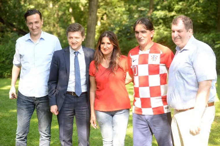 DALIĆ NAPRAVIO FE&Scaron;TU NA VIKENDICI: Pozvao novinare, političare, a najvi&scaron;e se obradovao svom mentoru