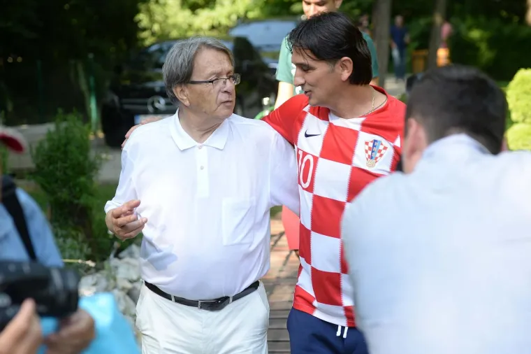 DALIĆ NAPRAVIO FE&Scaron;TU NA VIKENDICI: Pozvao novinare, političare, a najvi&scaron;e se obradovao svom mentoru