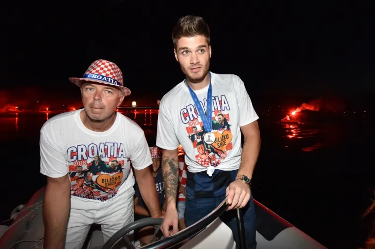 Hrvatska i dalje dočekuje svoje heroje: Pogledajte doček Duje Ćaleta