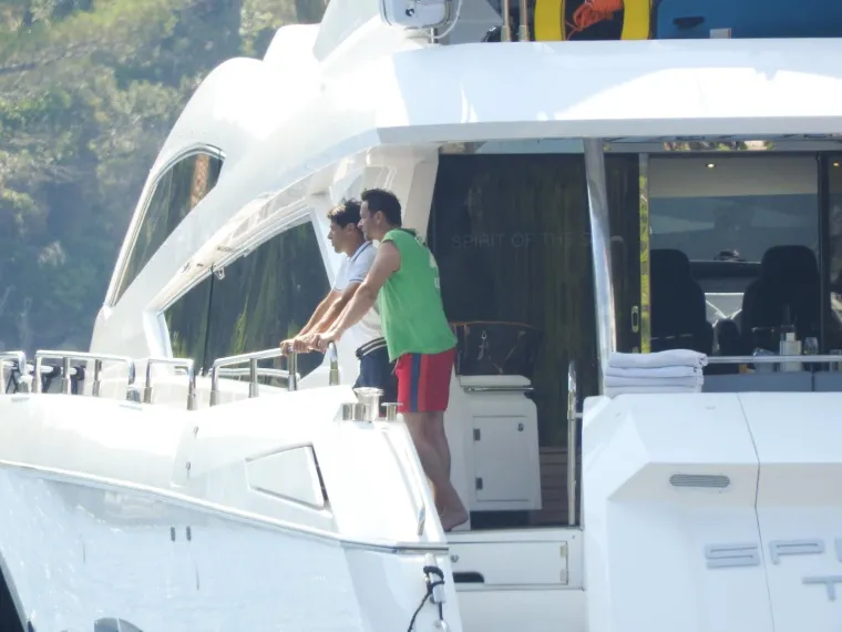 DEJAN LOVREN LJETUJE S POZNATIM GLUMCEM: Pogledajte &scaron;to rade kada se trude biti ozbiljni