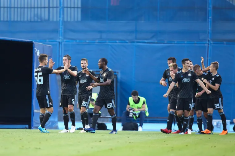 NEVJEROJATNA PLAVA NOĆ NA MAKSIMIRU: Ovako je izgledala velika Dinamova pobjeda nad Hapoelom