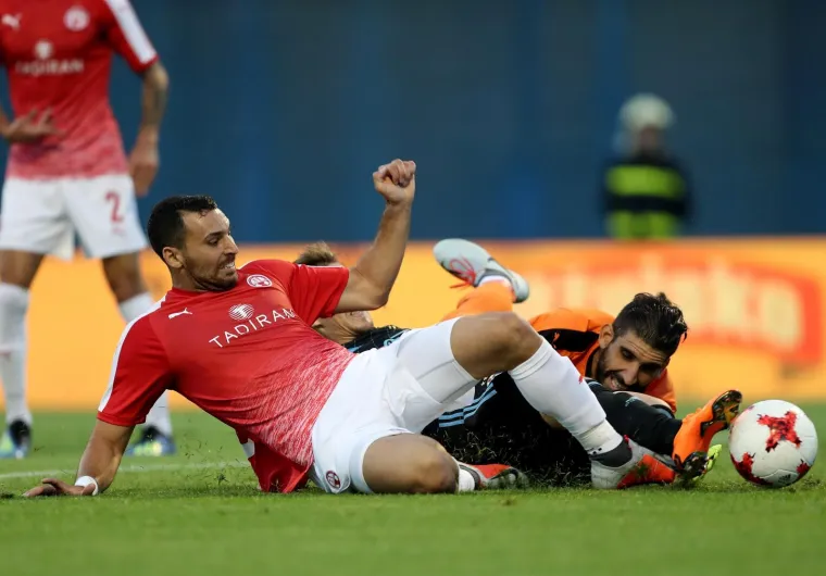 NEVJEROJATNA PLAVA NOĆ NA MAKSIMIRU: Ovako je izgledala velika Dinamova pobjeda nad Hapoelom