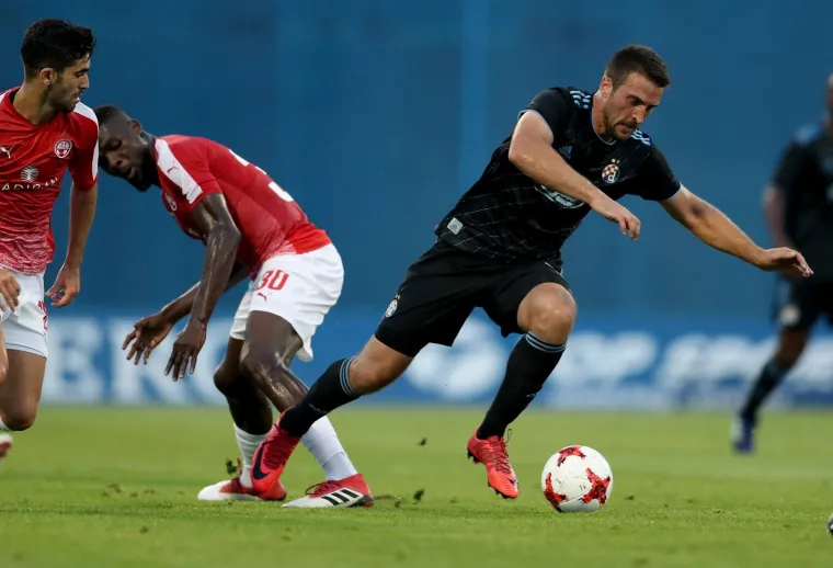 NEVJEROJATNA PLAVA NOĆ NA MAKSIMIRU: Ovako je izgledala velika Dinamova pobjeda nad Hapoelom