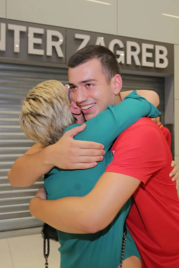 Vratili se Europski srebrni, ko&scaron;arka&scaron;ka reprezentacija do 20 godina