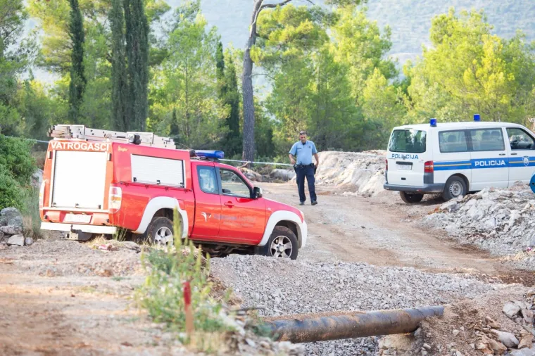 TE&Scaron;KA NESREĆA U DUBROVNIKU: Tri osobe ozlijeđene u padu manjeg zrakoplova u zračnoj luci