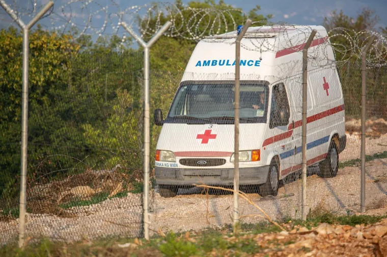 TE&Scaron;KA NESREĆA U DUBROVNIKU: Tri osobe ozlijeđene u padu manjeg zrakoplova u zračnoj luci