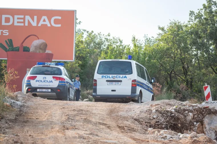 TE&Scaron;KA NESREĆA U DUBROVNIKU: Tri osobe ozlijeđene u padu manjeg zrakoplova u zračnoj luci