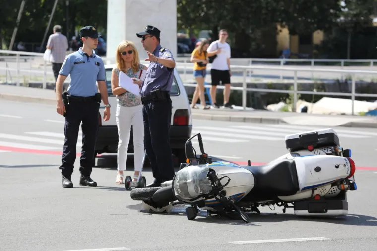 Rijeka: U prometnoj nesreći u centru grada ozlijeđen policajac