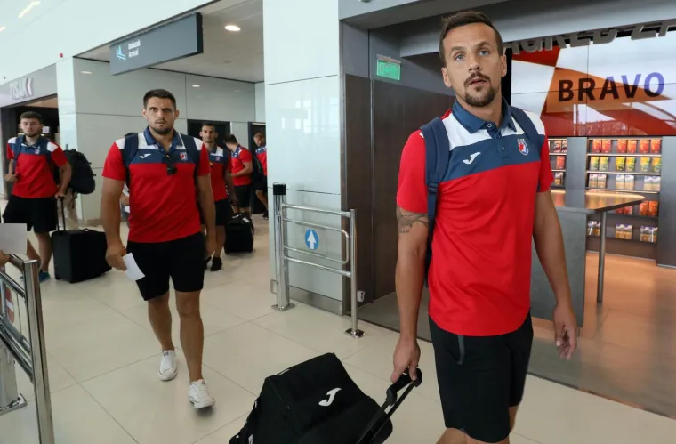 Povratak reprezentacije u rukometu na pijesku koja je osvojila srebro na SP