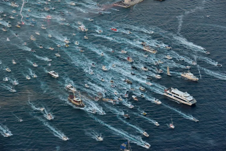 VELIČANSTVENE SNIMKE ISPRAĆAJA: Pogledajte kako je opro&scaron;taj Splićana od Olivera izgledao iz zraka