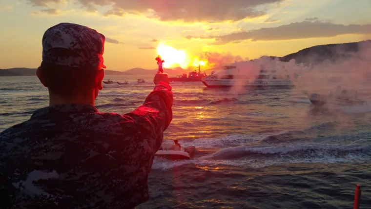 Svjetlost u sumrak: Pogledajte dirljive prizore s ispraćaja hrvatskog Barda