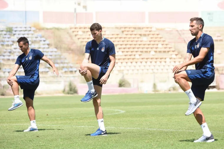 PRILAGODBA NA PUSTINJSKE UVJETE: Dinamovci trenirali i na dan utakmice s Hapoelom; 'Ništa ne prepuštamo slučaju'