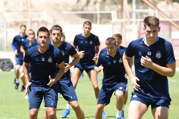 PRILAGODBA NA PUSTINJSKE UVJETE: Dinamovci trenirali i na dan utakmice s Hapoelom; 'Ni&scaron;ta ne prepu&scaron;tamo slučaju'