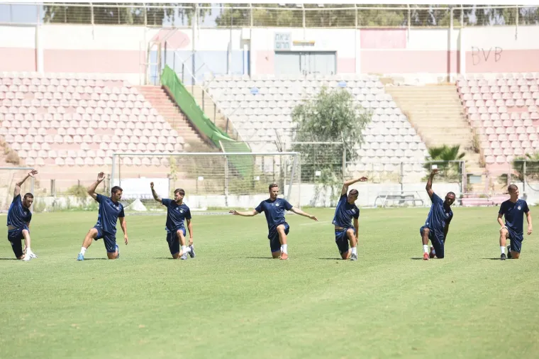 PRILAGODBA NA PUSTINJSKE UVJETE: Dinamovci trenirali i na dan utakmice s Hapoelom; 'Ni&scaron;ta ne prepu&scaron;tamo slučaju'