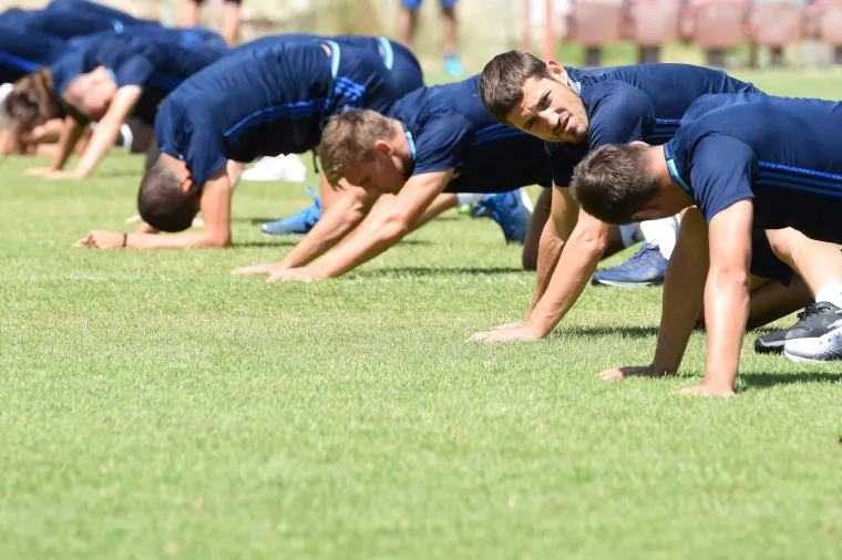 PRILAGODBA NA PUSTINJSKE UVJETE: Dinamovci trenirali i na dan utakmice s Hapoelom; 'Ni&scaron;ta ne prepu&scaron;tamo slučaju'
