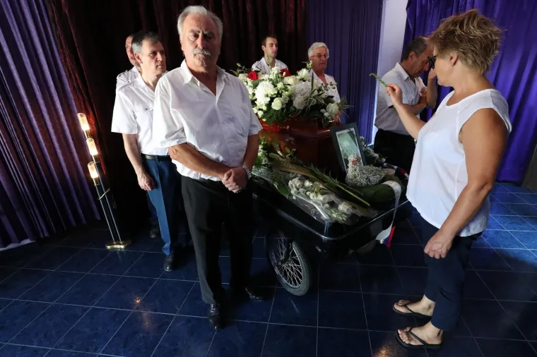 Sprovod legendarnog Olivera počinje u 18 sati.
