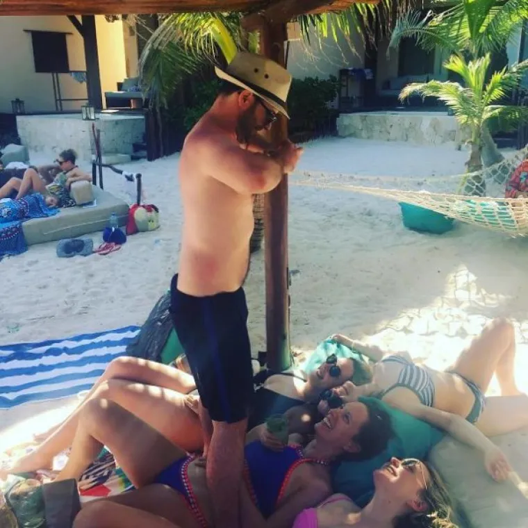 NEOPJEVANI JUNACI DIGITALNOG DOBA: Evo kroz &scaron;to sve ovi dečki prolaze samo kako bi one imale dobru fotku za Instagram